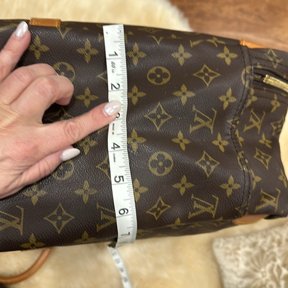 Louis Vuitton Monogram Sirius 60 Luggage - Picture 10 of 11